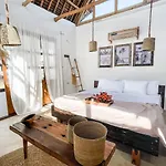 Villa Nakupenda With Pool And Ocean View